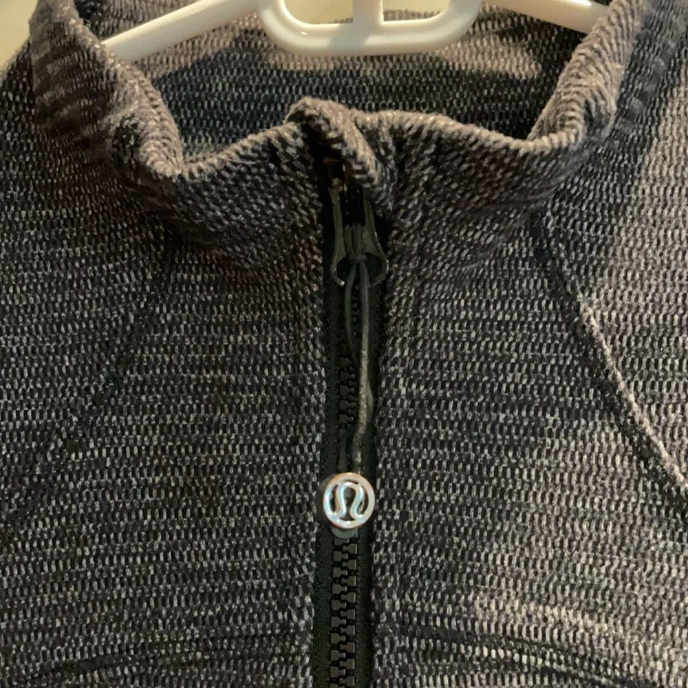 lululemon athletica Dark Gray Jacket - Picture 2 of 4